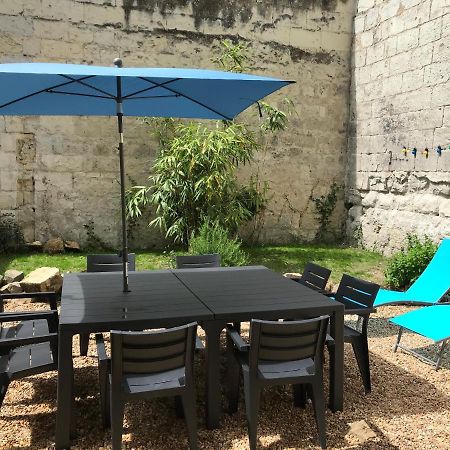 Jolie Maison Tuffeau Centre De Saumur Avec Local Velos ソミュール エクステリア 写真